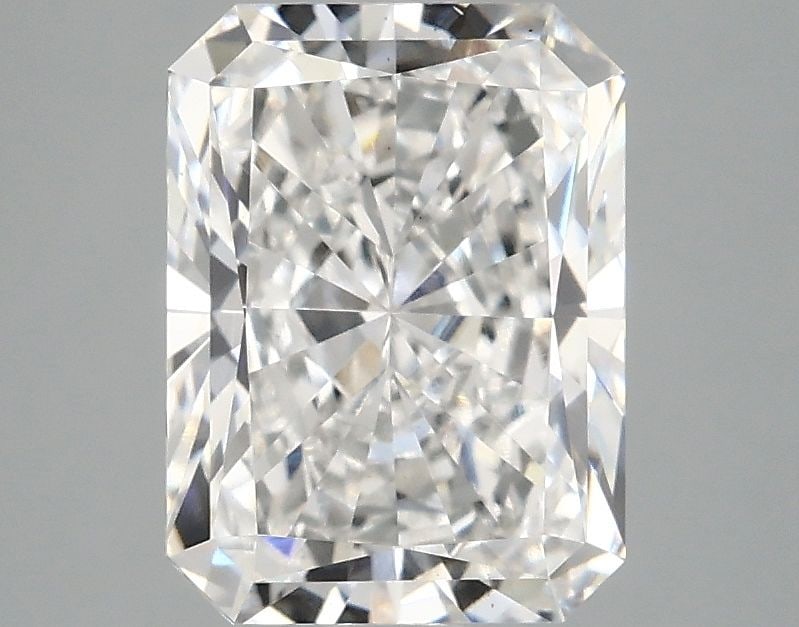 Loose Diamond - RADIANT 2.45ct E VS1: Loose Diamond - RADIANT 2.45ct E VS1 Source: This is a real non-mined Diamond that has been grown in a lab Shape: RADIANT Carats: 2.45 Color: E Clarity: VS1 Certification: IGI Video: