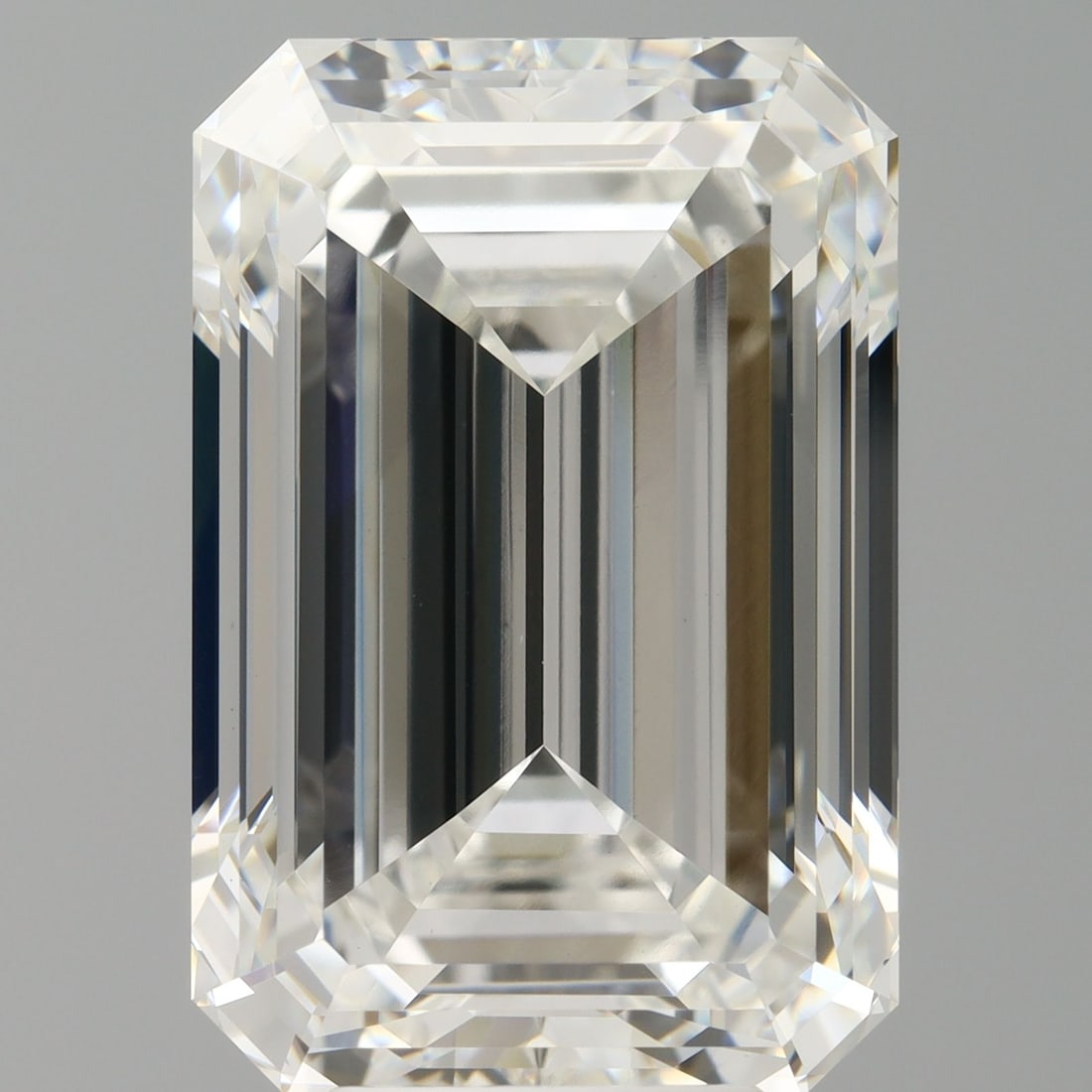 Loose Diamond - EMERALD 8.5ct F VVS2: Loose Diamond - EMERALD 8.5ct F VVS2 Source: This is a real non-mined Diamond that has been grown in a lab Shape: EMERALD Carats: 8.5 Color: F Clarity: VVS2 Certification: IGI Video: