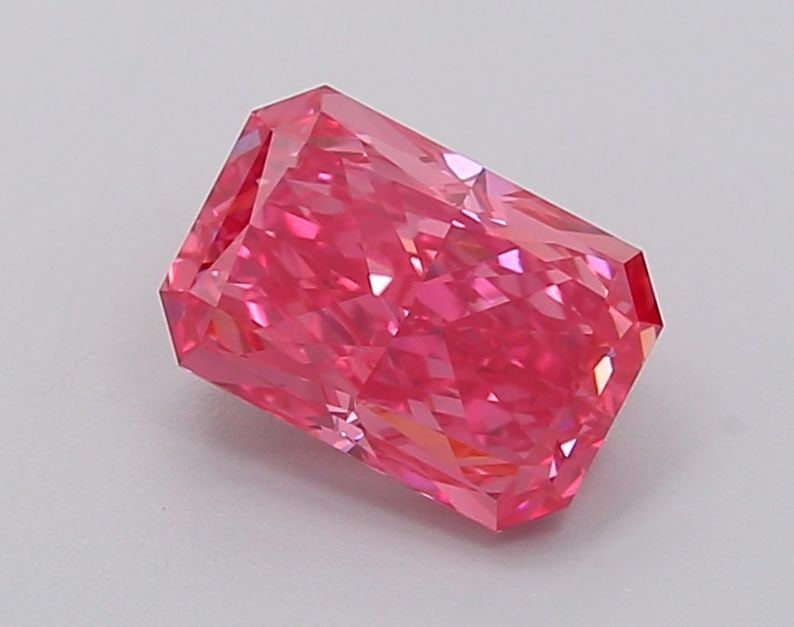 Loose Diamond - RADIANT 1.51ct Fancy Vivid Pink VS1: Loose Diamond - RADIANT 1.51ct Fancy Vivid Pink VS1 Source: This is a real non-mined Diamond that has been grown in a lab Shape: RADIANT Carats: 1.51 Color: Fancy Vivid Pink Certification: IGI Video: