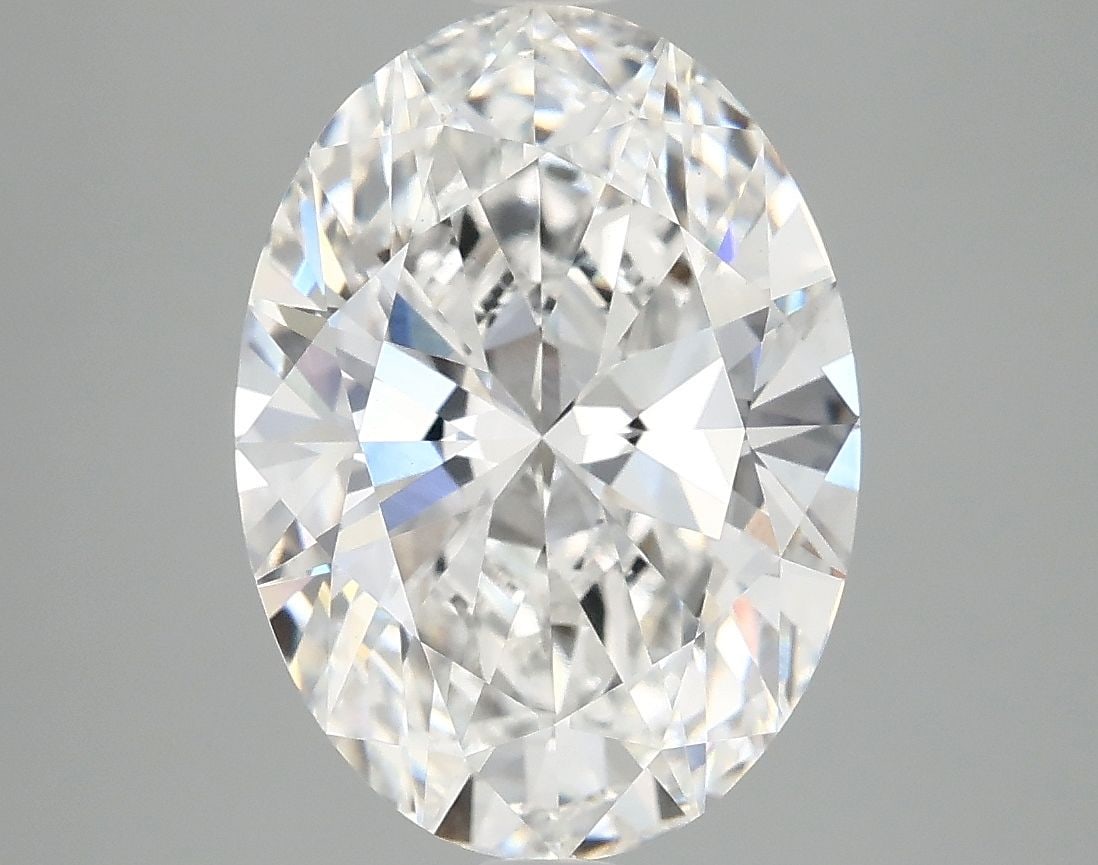 Loose Diamond - OVAL 4.04ct E VVS2: Loose Diamond - OVAL 4.04ct E VVS2 Source: This is a real non-mined Diamond that has been grown in a lab Shape: OVAL Carats: 4.04 Color: E Clarity: VVS2 Certification: IGI Video: