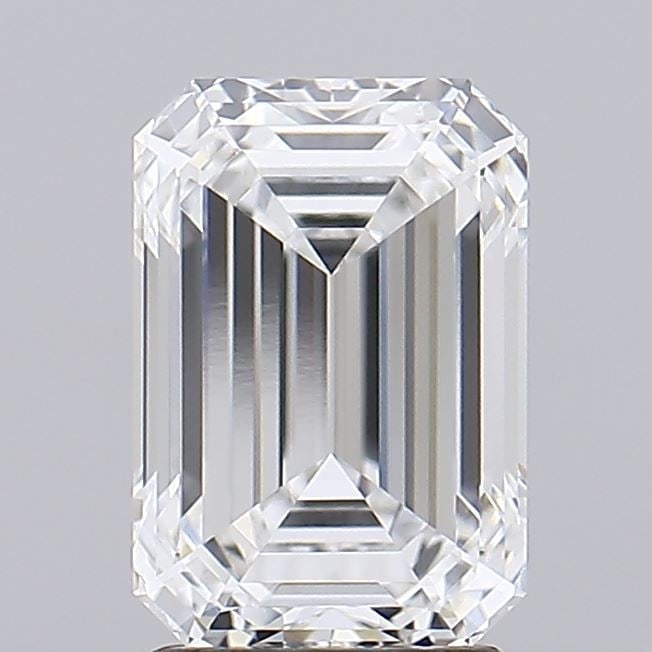 Loose Diamond - EMERALD 2.53ct E VVS2: Loose Diamond - EMERALD 2.53ct E VVS2 Source: This is a real non-mined Diamond that has been grown in a lab Shape: EMERALD Carats: 2.53 Color: E Clarity: VVS2 Certification: GIA Video: