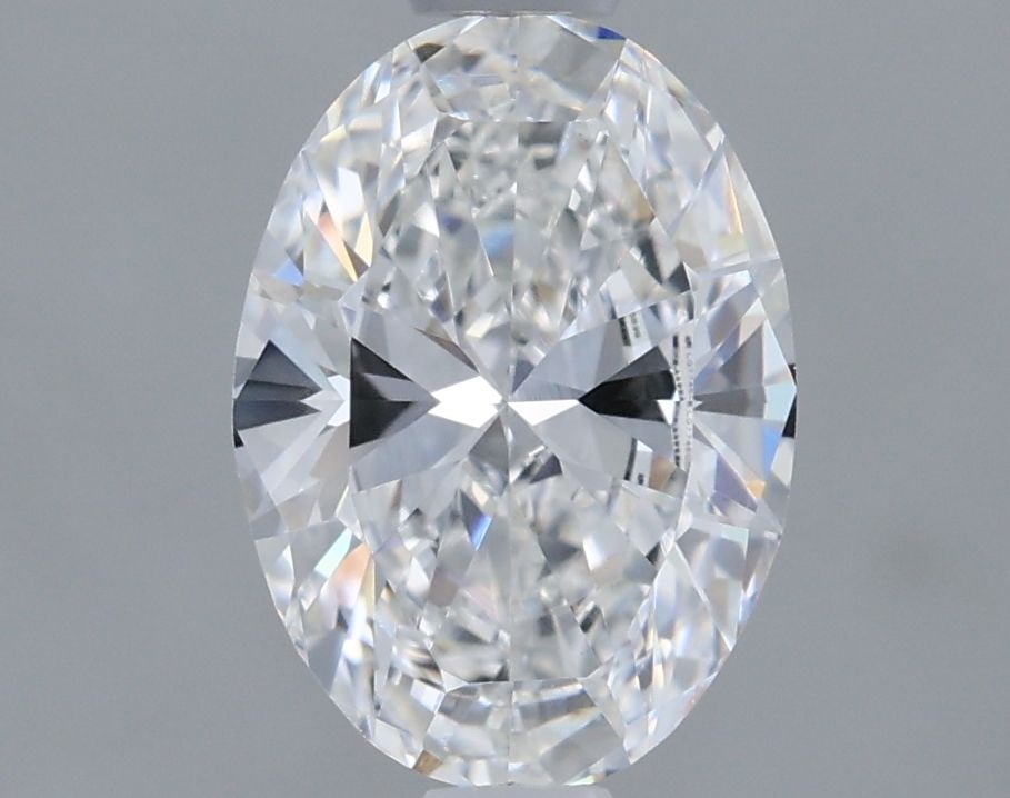 Loose Diamond - OVAL 1.08ct E VVS2: Loose Diamond - OVAL 1.08ct E VVS2 Source: This is a real non-mined Diamond that has been grown in a lab Shape: OVAL Carats: 1.08 Color: E Clarity: VVS2 Certification: IGI Additional images available 