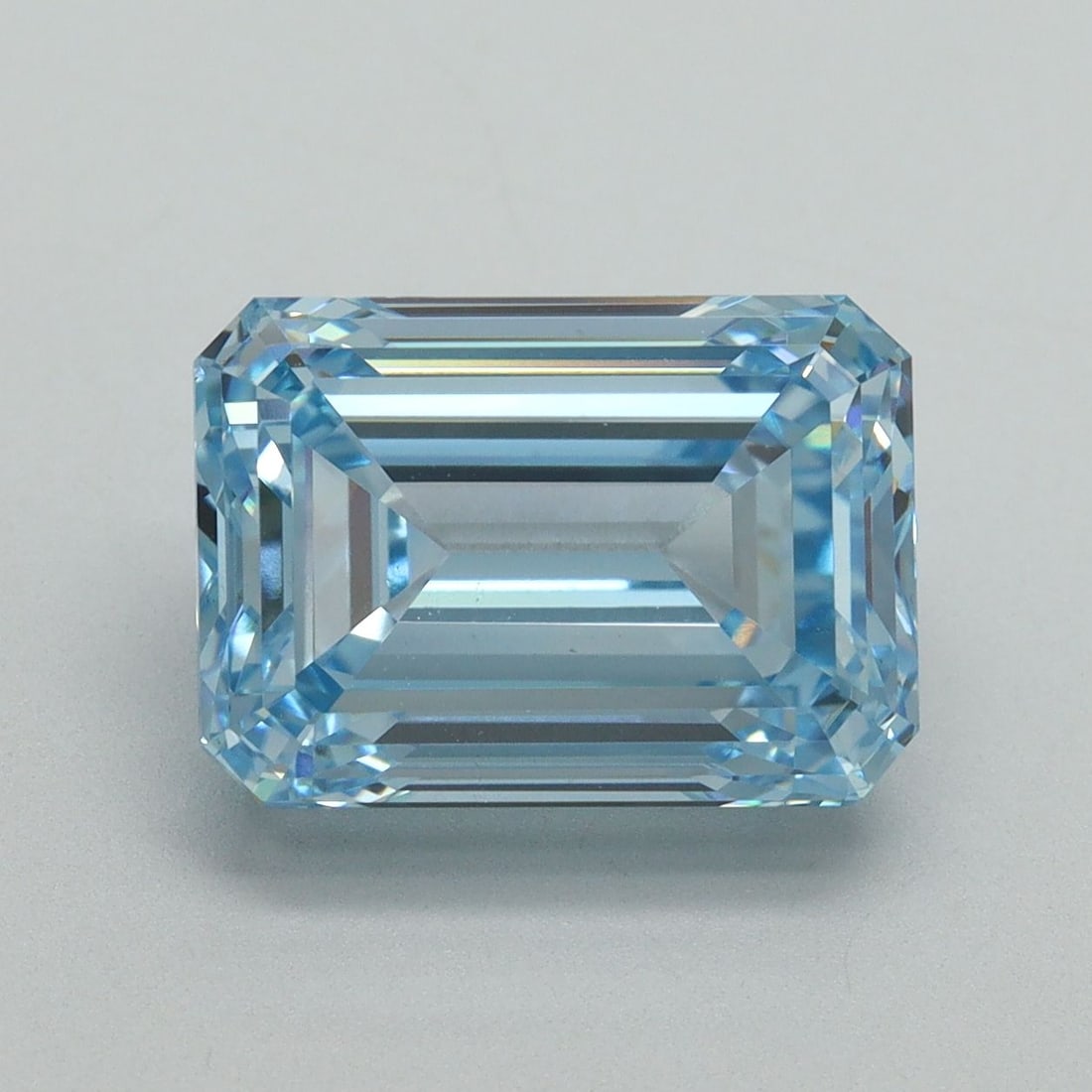 Loose Diamond - EMERALD 5.02ct Fancy Intense Blue VS2: Loose Diamond - EMERALD 5.02ct Fancy Intense Blue VS2 Source: This is a real non-mined Diamond that has been grown in a lab Shape: EMERALD Carats: 5.02 Color: Fancy Intense Blue Certification: IGI