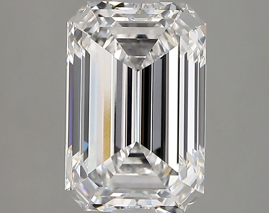 Loose Diamond - EMERALD 2.72ct D VVS1: Loose Diamond - EMERALD 2.72ct D VVS1 Source: This is a real non-mined Diamond that has been grown in a lab Shape: EMERALD Carats: 2.72 Color: D Clarity: VVS1 Certification: IGI Video: