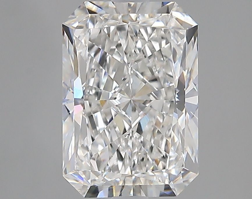 Loose Diamond - RADIANT 2.51ct E VS1: Loose Diamond - RADIANT 2.51ct E VS1 Source: This is a real non-mined Diamond that has been grown in a lab Shape: RADIANT Carats: 2.51 Color: E Clarity: VS1 Certification: IGI Video: