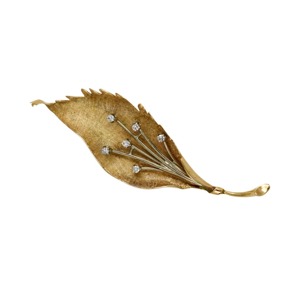 Vintage Floral Brooch 14K Yellow Gold with 6 Diamond Accents 8.9gr: Vintage Floral Brooch 14K Yellow Gold with 6 Diamond Accents 8.9gr Vintage floral brooch crafted in 14k yellow gold and set with natural single-cut diamonds. This pre-owned piece features six diamonds