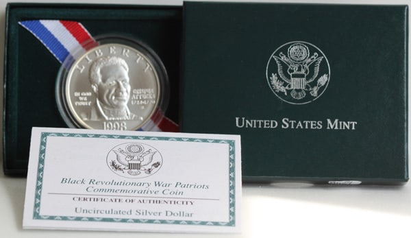 1997 Black Patriots Revolutionary War Silver Dollar UNC Coin With Box and COA: 1997 Black Patriots Revolutionary War Silver Dollar UNC Coin With Box and COA This 1997 Black Revolutionary War Patriots commemorative uncirculated coin honors the contributions of Black patriots duri
