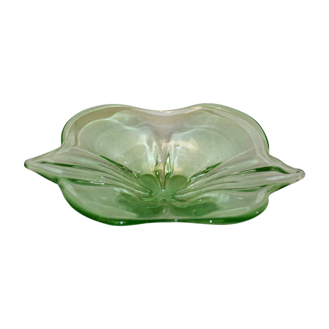 Murano Italian Green Crystal Candy Bowl: Murano Italian Green Crystal Candy Bowl This Murano green art glass candy bowl dates from approximately the 1940s to 1960s. Crafted in Italy, it features a nature-inspired design and is made from crys