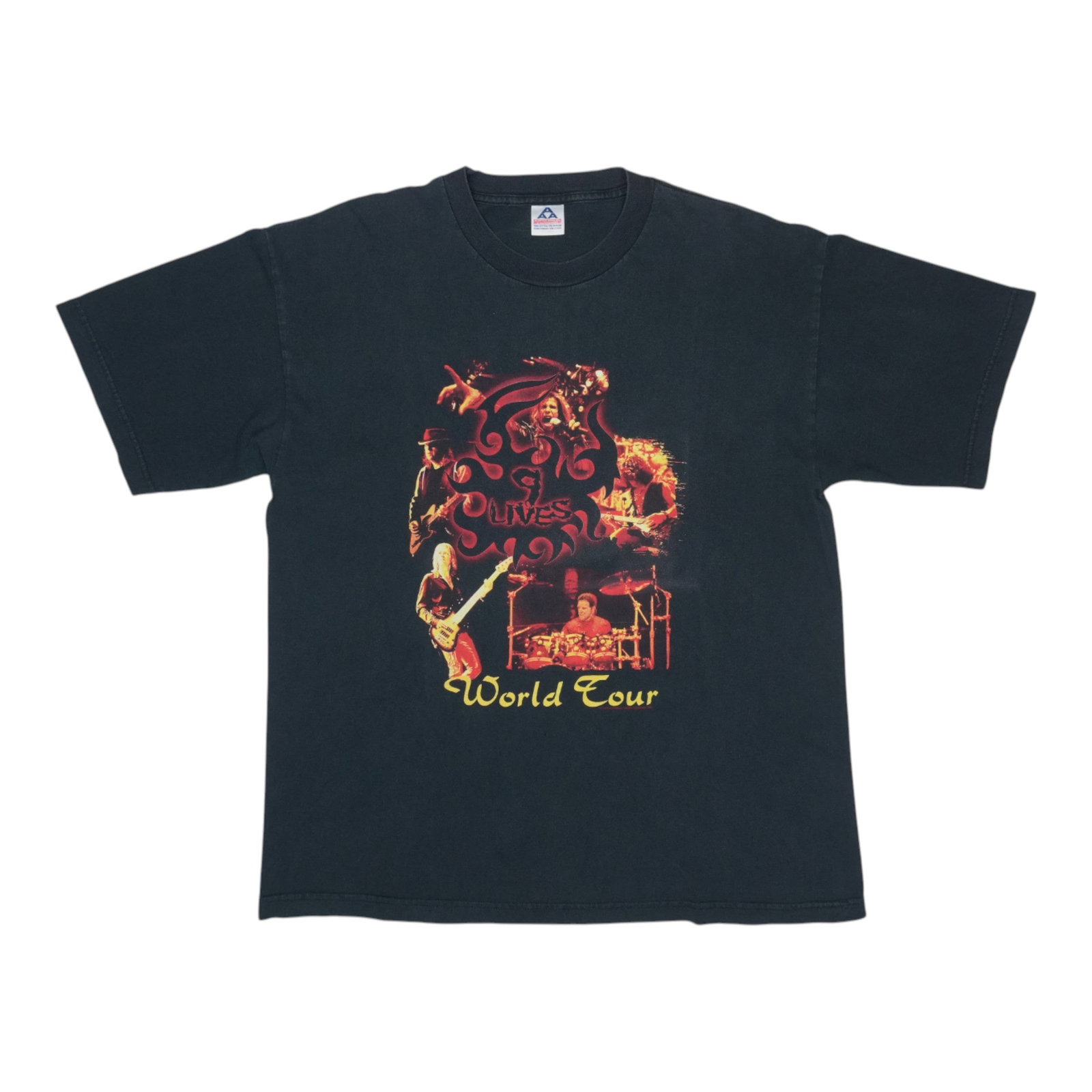 Vintage 1997 Aerosmith Nine Lives Concert T-Shirt Black Cotton XL: Vintage 1997 Aerosmith Nine Lives Concert T-Shirt Black Cotton XL This is an original vintage 1997 Aerosmith Nine Lives Tour shirt featuring graphics on both the front and back. Made from 100%