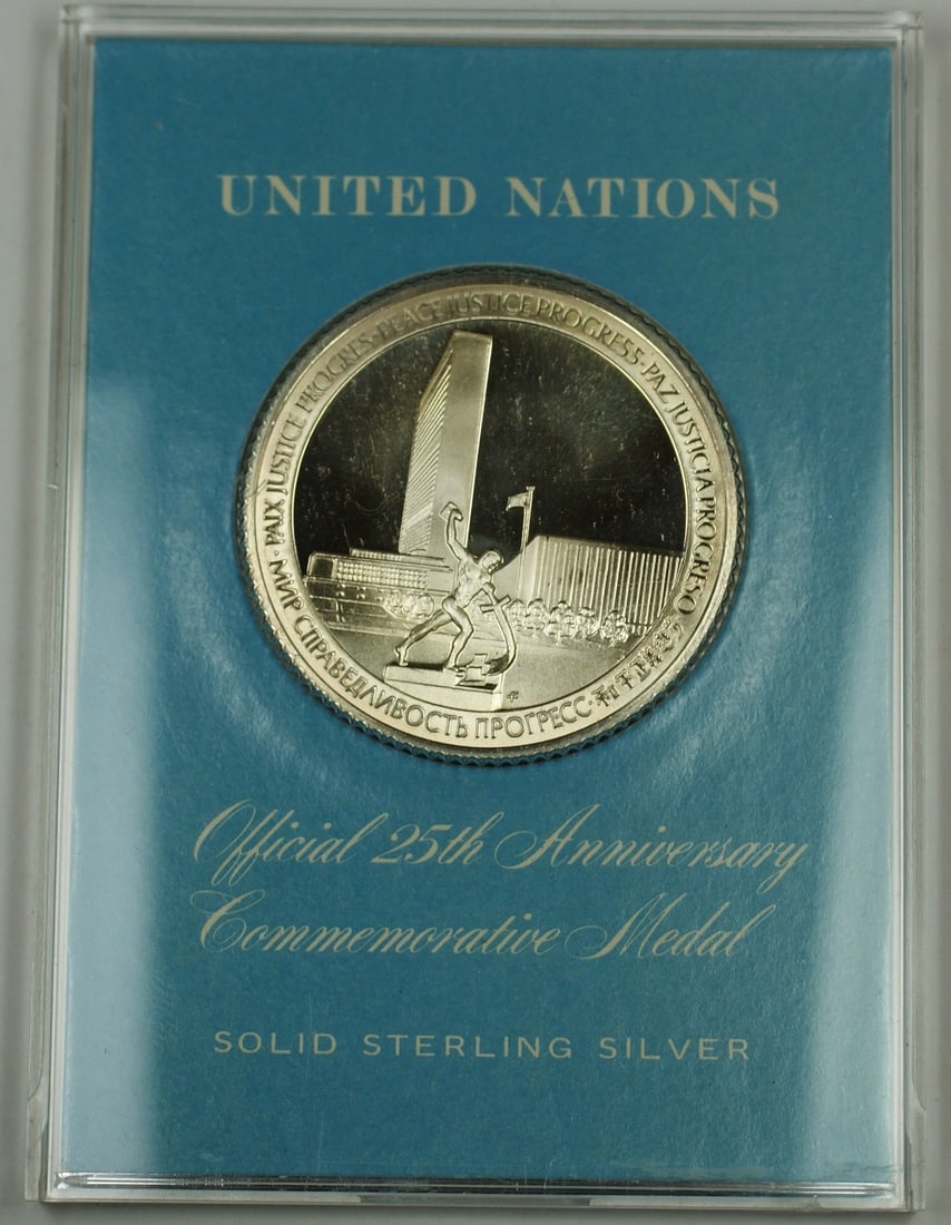 Sterling Silver United Nations 25th Anniversary Commemorative Medal (1 of 1)