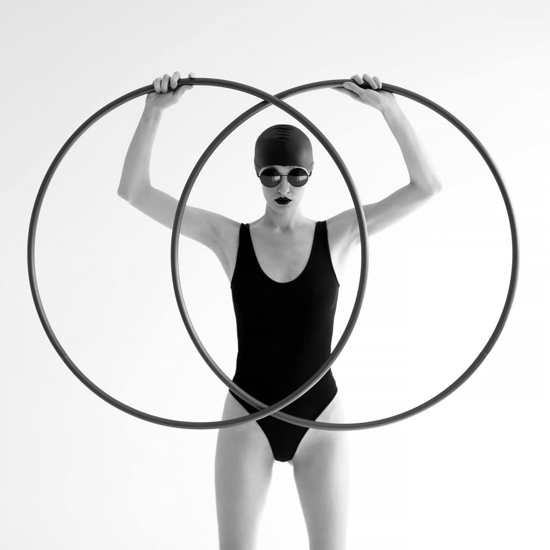 Olha Stepanian Intermixture Photography 31x31 Edition of 7 Signed: Olha Stepanian Intermixture Photography 31x31 Edition of 7 Signed Experience the captivating essence of contemporary photography with "Intermixture" by Olha Stepanian. This striking artwork measures 3