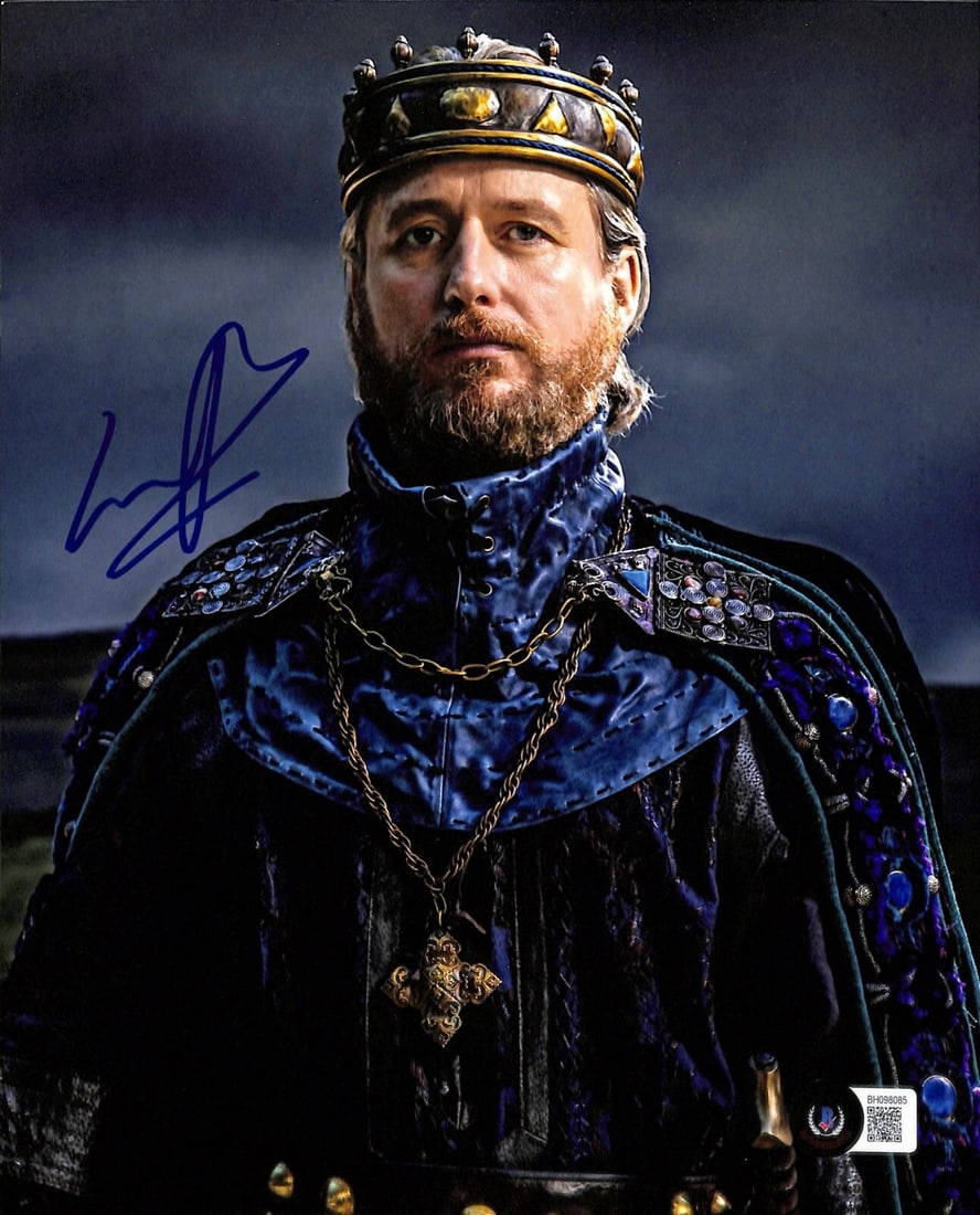 Autographed 8x10 Photo of Linus Roach as King Ecbert Vikings Beckett Certified: Autographed 8x10 Photo of Linus Roach as King Ecbert Vikings Beckett Certified This is an original 8x10 photograph autographed by Linus Roach, who portrayed King Ecbert in the TV series Vikings. The a