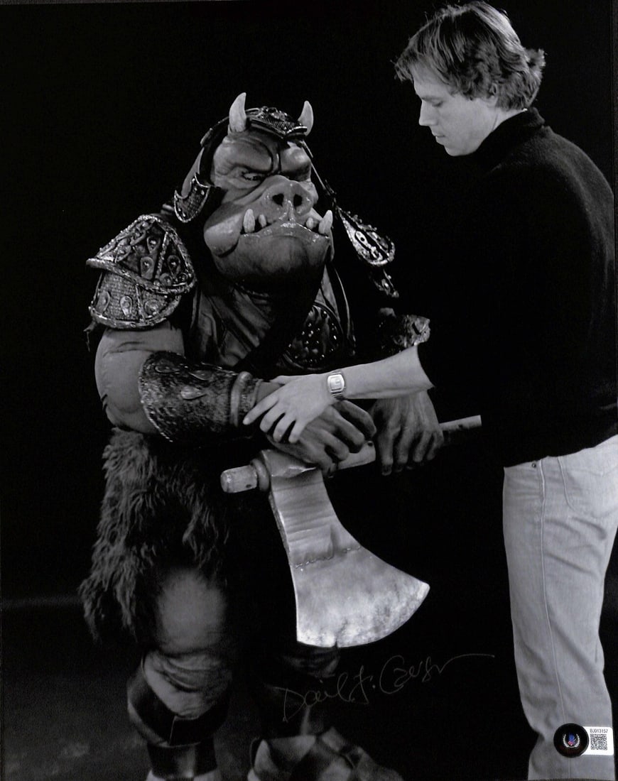 11x14 Gamorrean Guard Photo Signed by Dave Carson Beckett Authenticated: 11x14 Gamorrean Guard Photo Signed by Dave Carson Beckett Authenticated This is an autographed 11x14 inch color photograph featuring the Gamorrean Guard from Star Wars: Return of the Jedi, signed by D