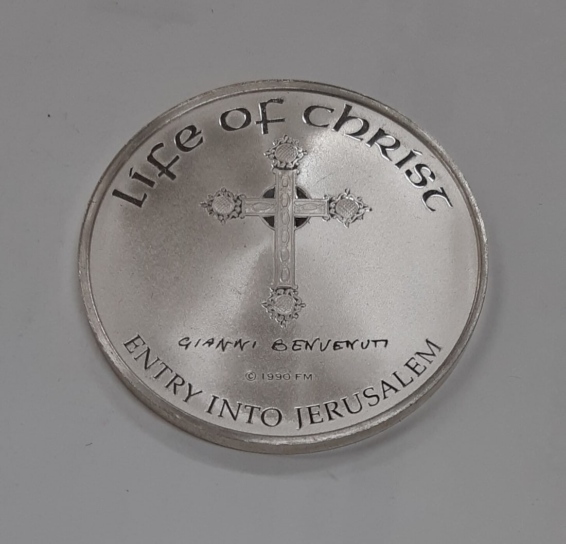 Entry Into Jerusalem .925 Silver Life of Christ Medal by Benvenuti: Entry Into Jerusalem .925 Silver Life of Christ Medal by Benvenuti This Franklin Mint Life of Christ medal features the artwork of Gianni Benvenuti and depicts the scene 'Entry Into Jerusalem.' Produc