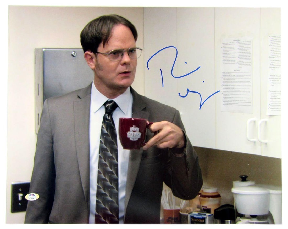 Rainn Wilson Signed 16x20 Dwight Schrute Photo PSA/DNA Authentic: Rainn Wilson Signed 16x20 Dwight Schrute Photo PSA/DNA Authentic This stunning 16x20 photo features Rainn Wilson as Dwight Schrute from the iconic series "The Office," hand-signed by the actor himself