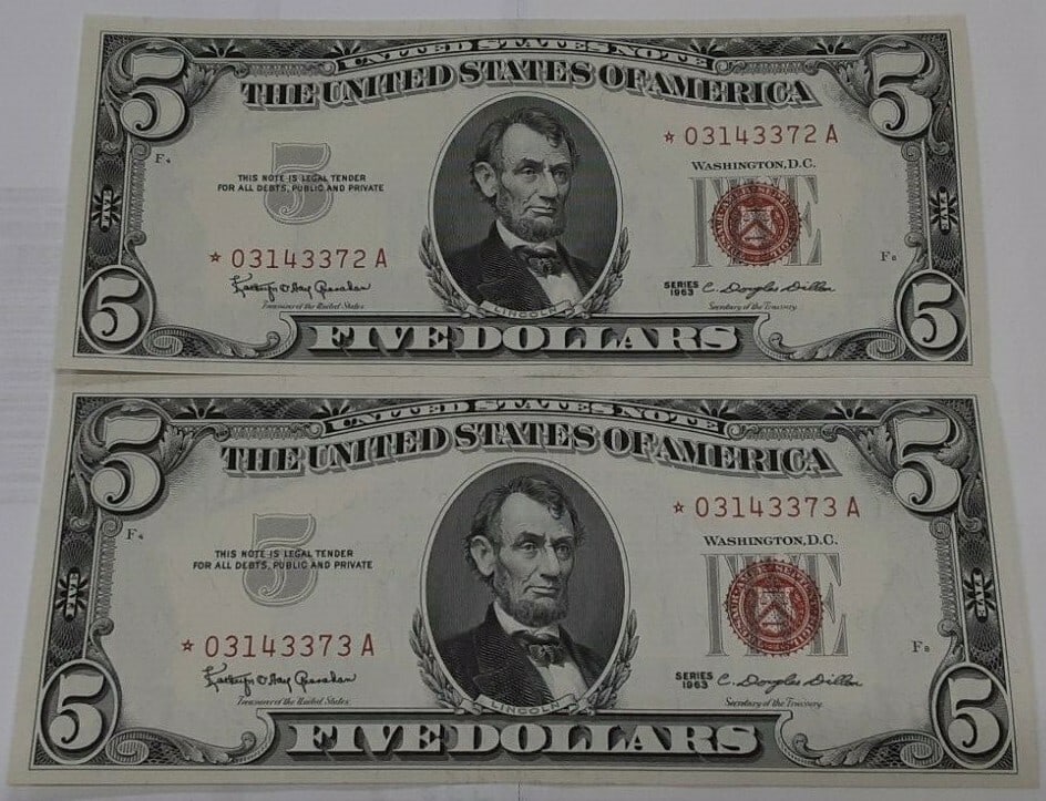 Pair of 1963 $5 United States Star Notes Consecutive Serial Numbers Uncirculated: Pair of 1963 $5 United States Star Notes Consecutive Serial Numbers Uncirculated This pair of Series 1963 $5 United States STAR Notes features consecutive serial numbers and Granahan/Dillon signatures