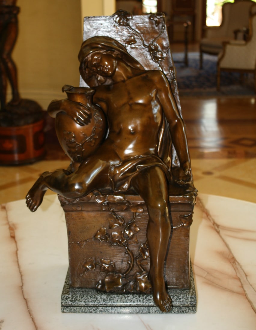 1900 French Bronze Statue by Alphonse Emmanuel Moncel: 1900 French Bronze Statue by Alphonse Emmanuel Moncel This exquisite original 1900 French bronze statue by the renowned artist Alphonse Emmanuel Moncel (1866-1930) captures a charming scene of a drunk