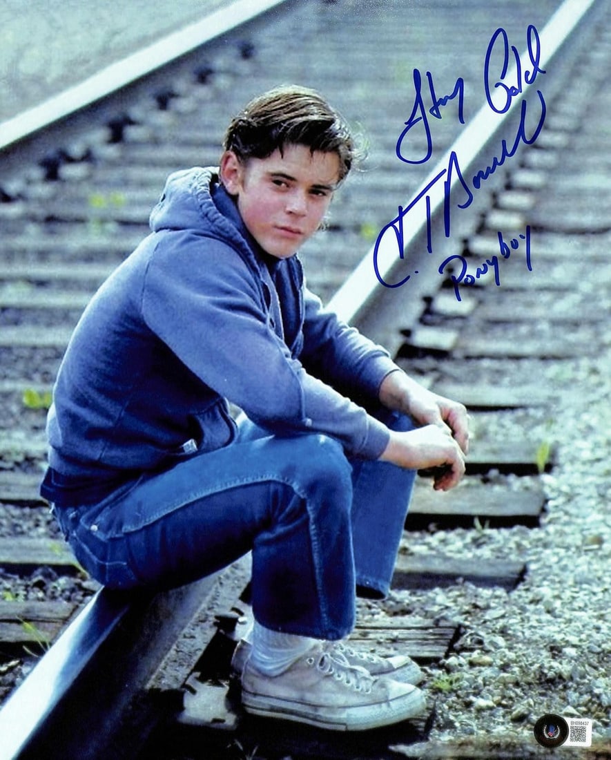 11x14 Beckett authenticated C Thomas Howell signed Outsiders photo: 11x14 Beckett authenticated C Thomas Howell signed Outsiders photo This 11x14 photograph is personally signed and inscribed by actor C. Thomas Howell. The inscription includes "Stay Gold" and "Ponyboy