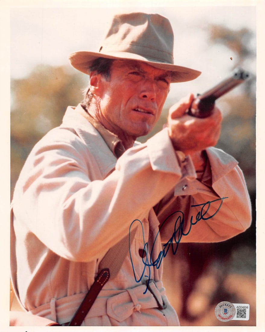 Clint Eastwood Signed 8x10 Photo White Hunter Black Heart Beckett COA (1 of 2)