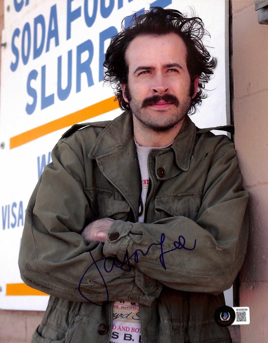 Jason Lee Autographed 8x10 Photo My Name Is Earl Beckett Authenticated: Jason Lee Autographed 8x10 Photo My Name Is Earl Beckett Authenticated This is an original 8x10 autographed photograph signed by Jason Lee, known for his role as Earl Hickey in the TV sitcom 'My Name 