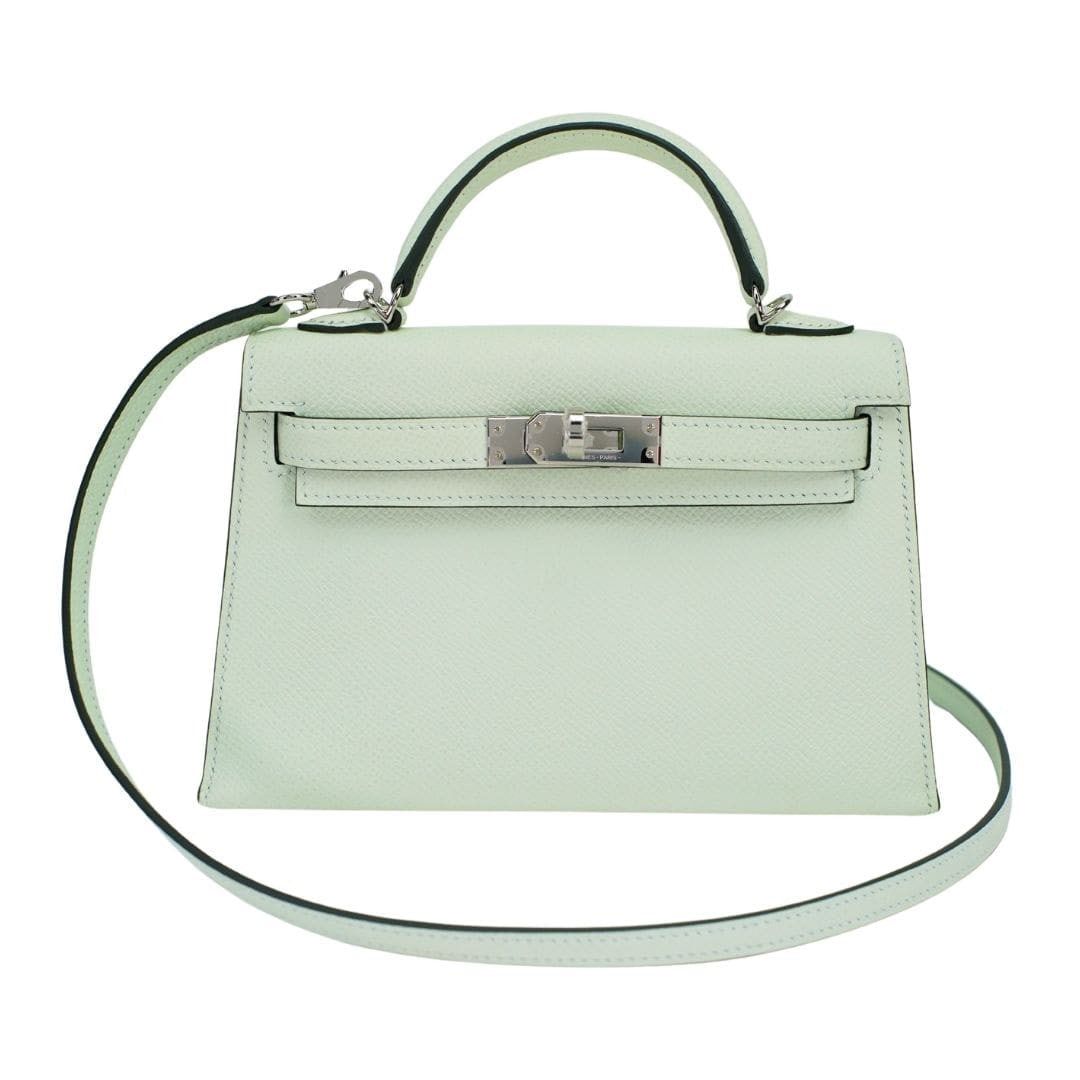 Hermes Kelly 20 Mini Epsom Calfskin Bag Vert Fizz Silver Tone: Hermes Kelly 20 Mini Epsom Calfskin Bag Vert Fizz Silver Tone Pre-owned Hermes Kelly 20 Mini handbag crafted in Vert Fizz Epsom calfskin leather with palladium silver-tone hardware. This structured mi
