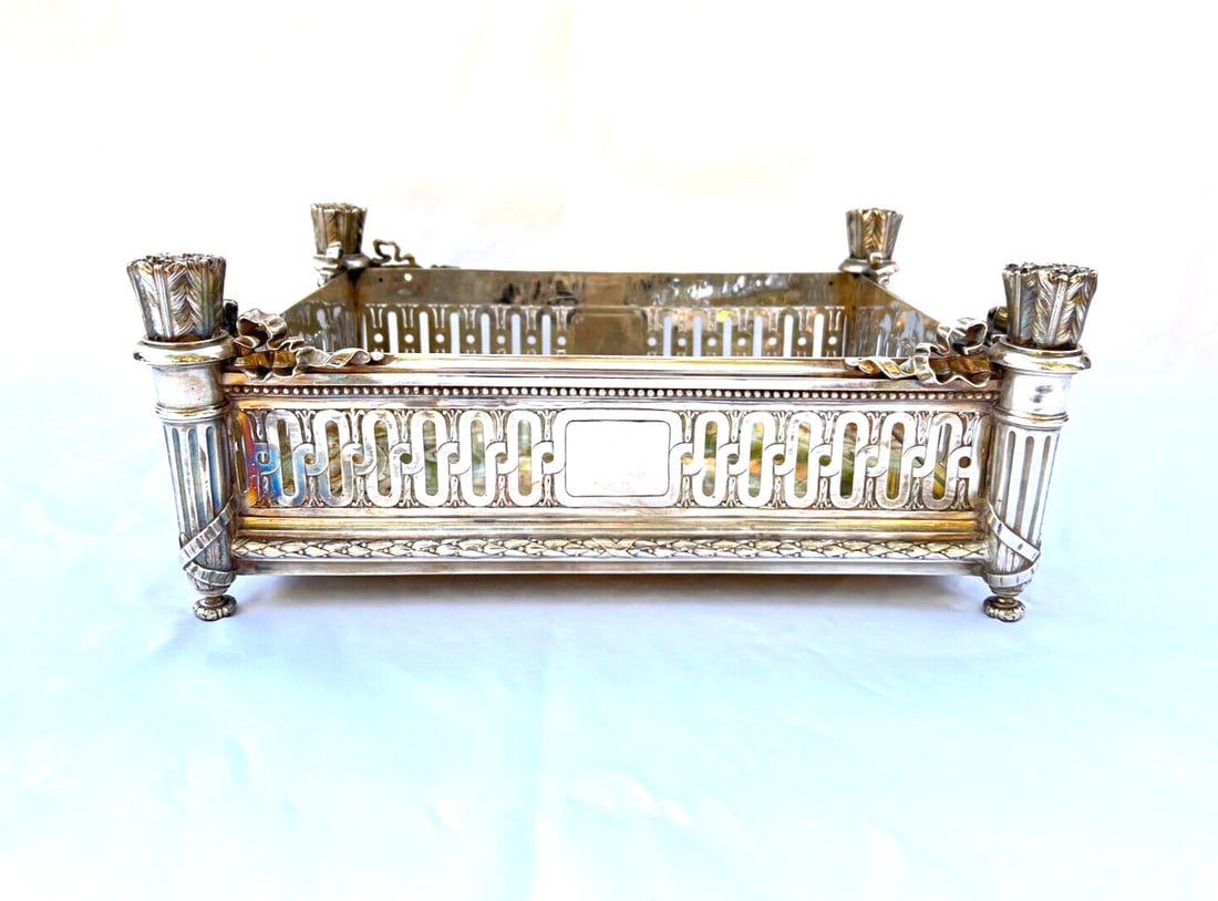 1900 Art Deco French Sterling Silver Centerpiece with Green Onyx Marble: 1900 Art Deco French Sterling Silver Centerpiece with Green Onyx Marble This stunning 1900 French sterling silver center piece showcases exquisite craftsmanship typical of the Art Deco style. Crafted 