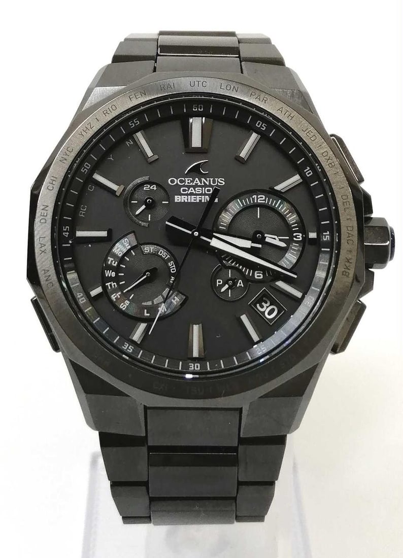 CASIO OCW-T6000 OCEANUS BRIEFING titanium mens wristwatch (1 of 12)