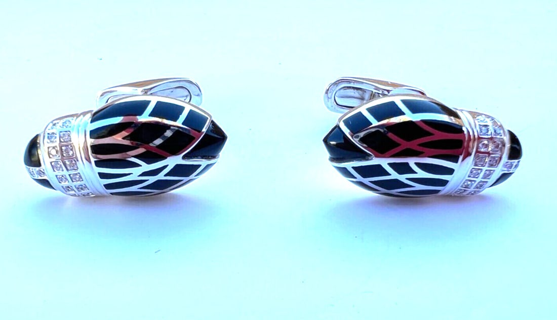 Men's 18K White Gold Enamel Diamond Cufflinks Pair by Stefano Ricci: Men's 18K White Gold Enamel Diamond Cufflinks Pair by Stefano Ricci A pair of Stefano Ricci cufflinks made of 18K white gold, diamond, and enamel. The set is fully signed and hallmarked, and it is pre