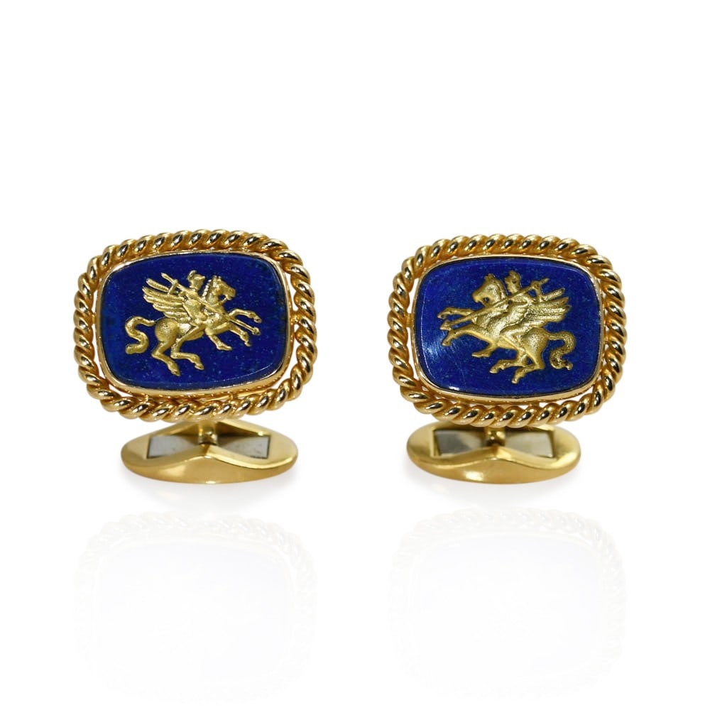 Unbranded 18K Yellow Gold Cufflinks with Lapis 17g Germany: Unbranded 18K Yellow Gold Cufflinks with Lapis 17g Germany Pair of pre-owned 18k yellow gold cufflinks featuring natural blue lapis with an emerald-shaped top. The lapis stones have an incused design 