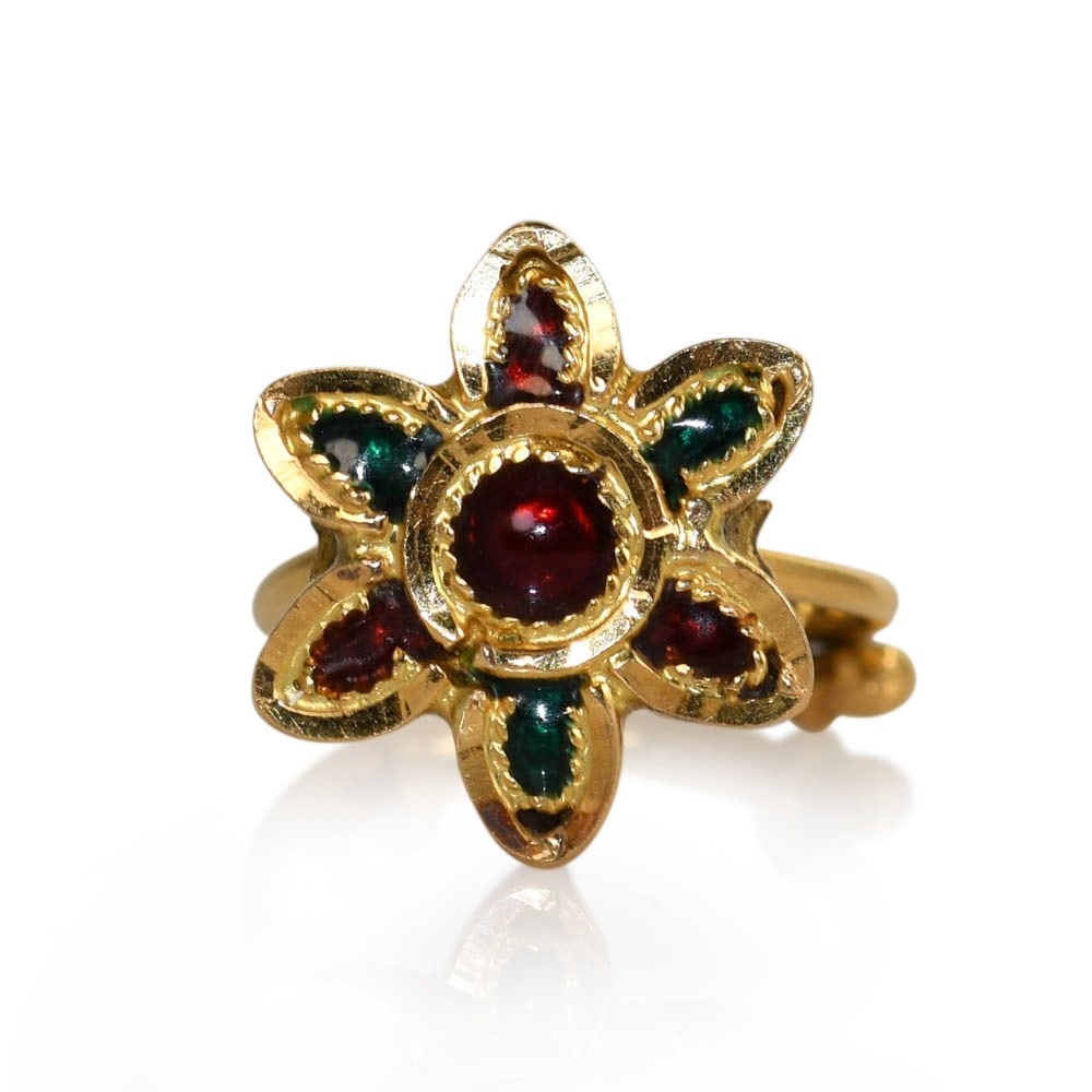 Floral 22K Yellow Gold Ring with Red Green Enamel 3.9gr: Floral 22K Yellow Gold Ring with Red Green Enamel 3.9gr Pre-owned unbranded 22k yellow gold ring featuring a floral head design accented with red and green enamel. This ring has no main stone and is p