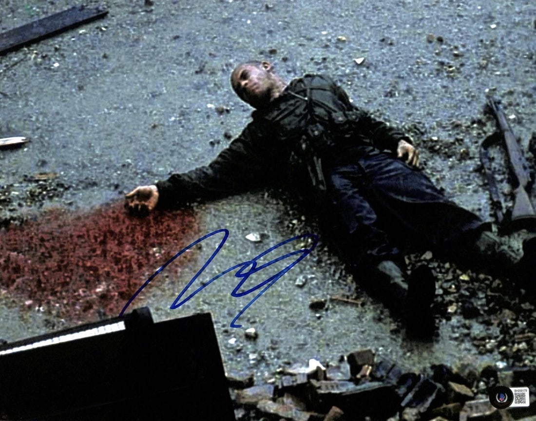 11x14 Beckett authenticated Vin Diesel Saving Private Ryan photo: 11x14 Beckett authenticated Vin Diesel Saving Private Ryan photo This 11x14 photograph from the movie Saving Private Ryan features a bold, authentic hand signature by action film star Vin Diesel. Auth