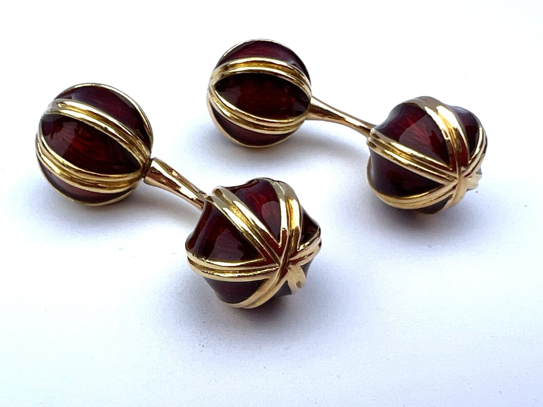 French 18K Gold Red Enamel Cufflinks Signed Hallmarked: French 18K Gold Red Enamel Cufflinks Signed Hallmarked This exquisite pair of French cufflinks features stunning 18K yellow gold complemented by vibrant red enamel. Crafted with meticulous attention t