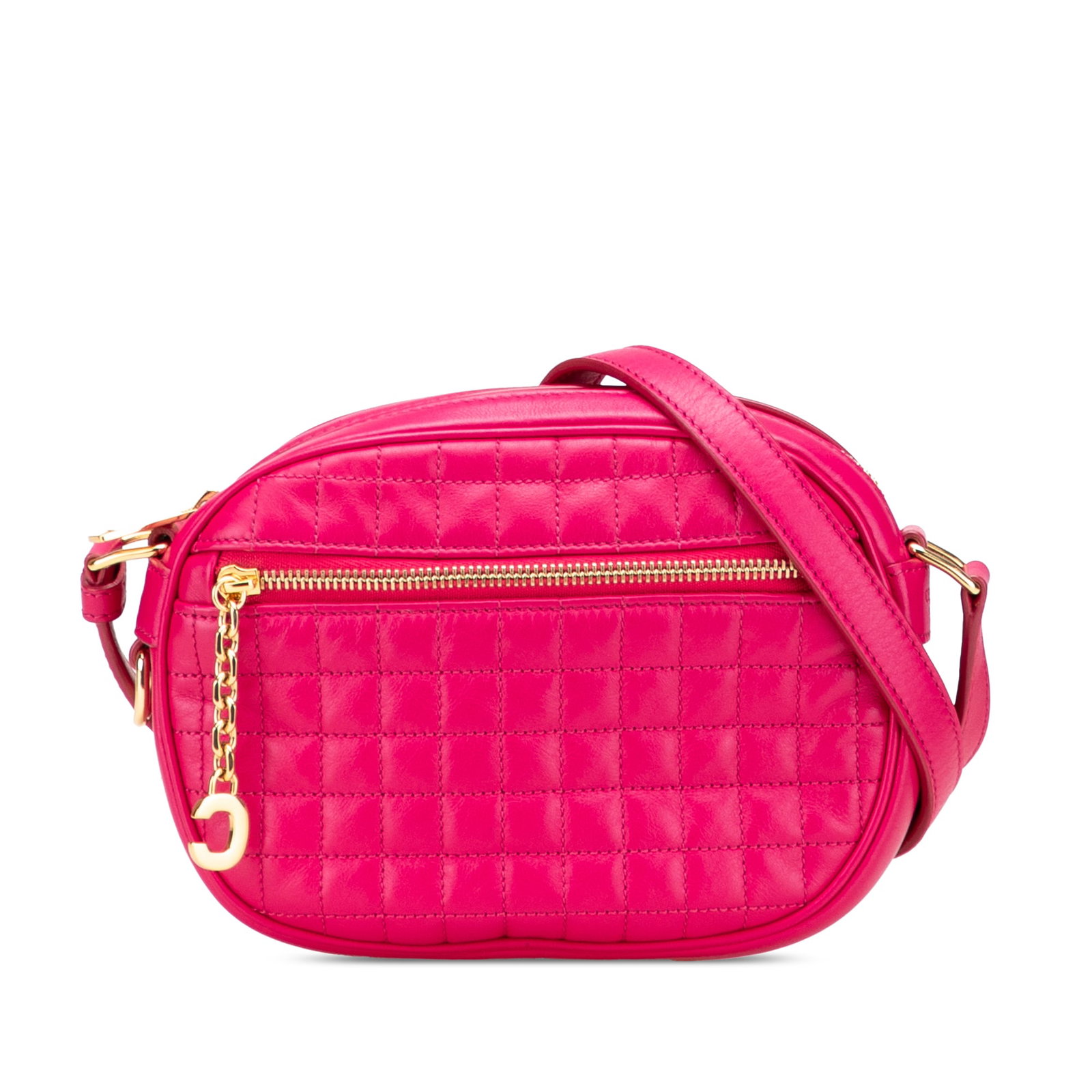 Celine Pink Quilted Calfskin C Charm Crossbody Bag Made in Italy: Celine Pink Quilted Calfskin C Charm Crossbody Bag Made in Italy Elevate your style with the Celine Quilted Calfskin C Charm Crossbody bag, expertly crafted in Italy. This chic accessory features a lu