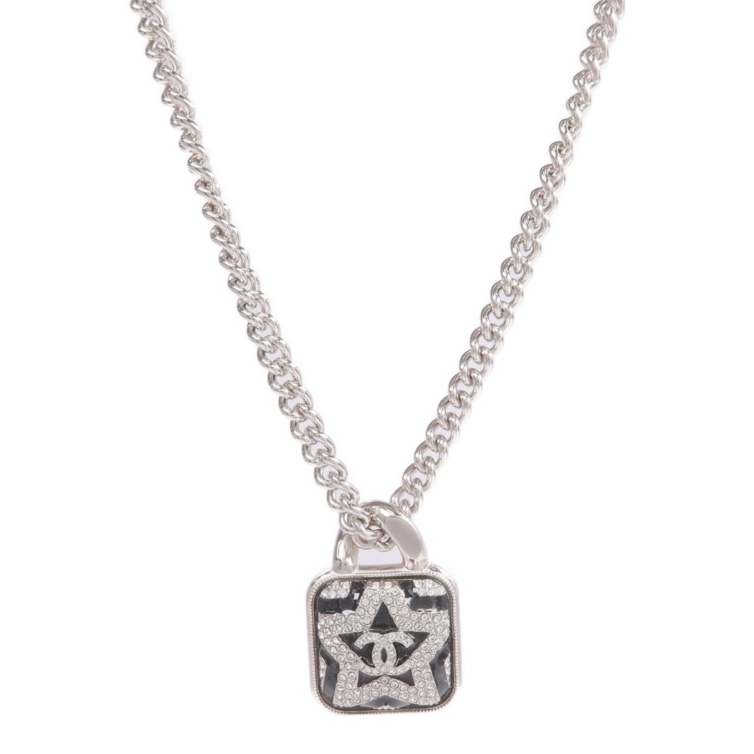 CHANEL CC Black Silver Tone Necklace with Box: CHANEL CC Black Silver Tone Necklace with Box CHANEL CC necklace in black and silver metal, designed for women and presented in very good AB condition. It features a CC motif and comes with a storage 