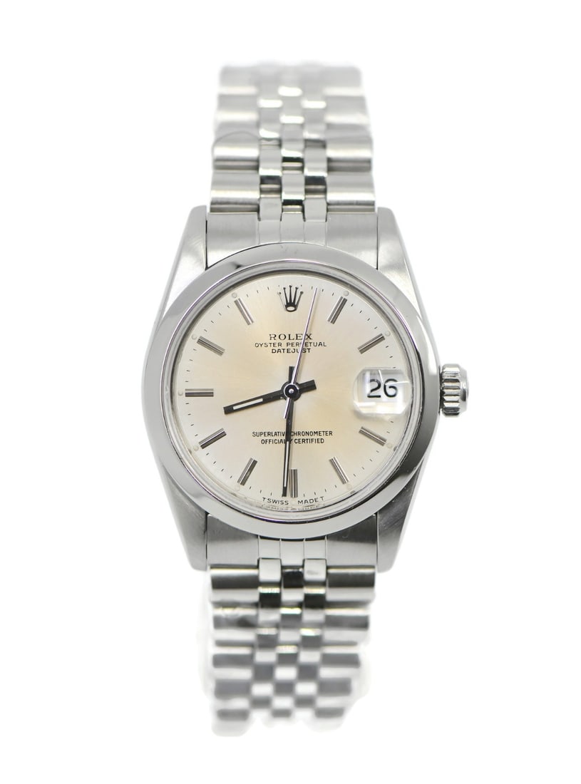 Datejust 68240 Automatic Rolex 31mm Stainless Steel Wristwatch with Box: Datejust 68240 Automatic Rolex 31mm Stainless Steel Wristwatch with Box This Rolex Datejust wristwatch features a stainless steel case and band, powered by a mechanical automatic movement. The watch h