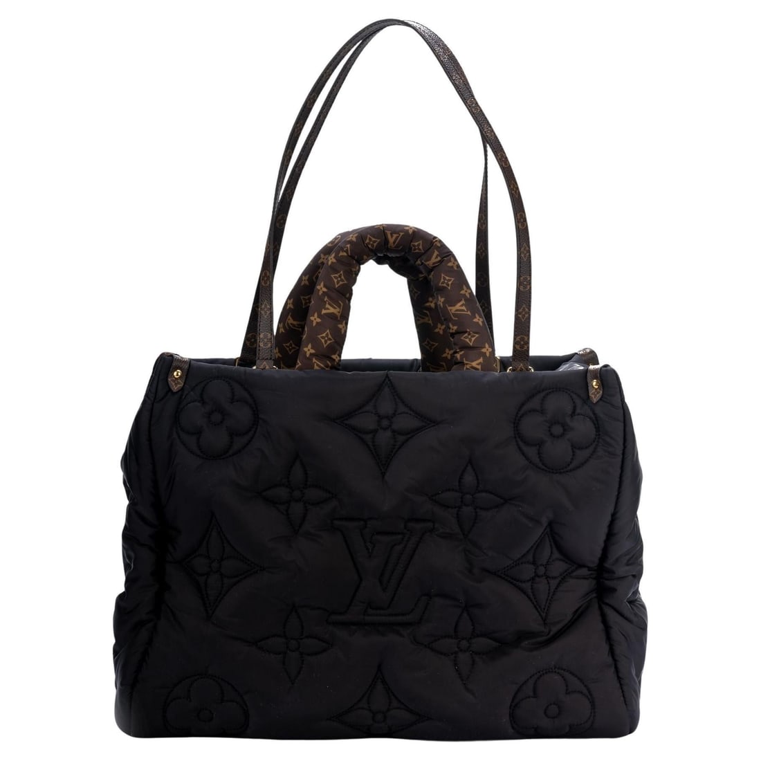 Louis Vuitton Black On The Go GM Puffer Bag Econyl Nylon: Louis Vuitton Black On The Go GM Puffer Bag Econyl Nylon Introducing the Louis Vuitton Black On The Go GM Puffer, a luxurious accessory crafted from eco-friendly Econyl, Vuitton's regenerated nylon. T
