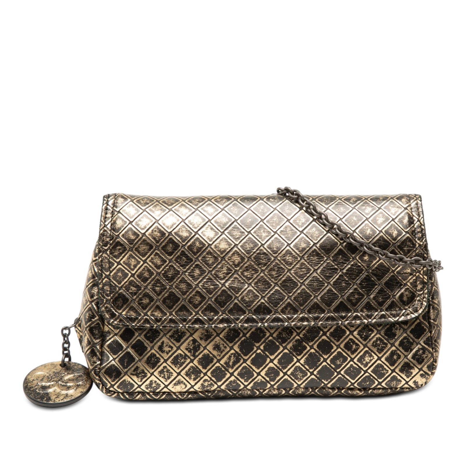 Bottega Veneta Intrecciomirage metallic leather chain flap crossbody bag: Bottega Veneta Intrecciomirage metallic leather chain flap crossbody bag Bottega Veneta Metallic Calfskin Intrecciomirage Chain Flap Crossbody in gold leather with an embossed body, chain link shoulde