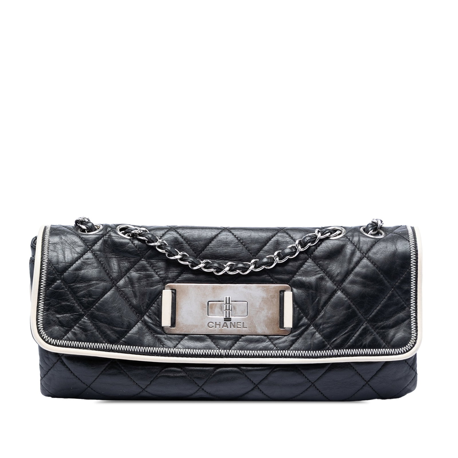 Chanel Mademoiselle East West Flap shoulder bag in black quilted lambskin: Chanel Mademoiselle East West Flap shoulder bag in black quilted lambskin Black Chanel Quilted Lambskin East West Mademoiselle Flap shoulder bag crafted with a quilted lambskin leather body and leathe