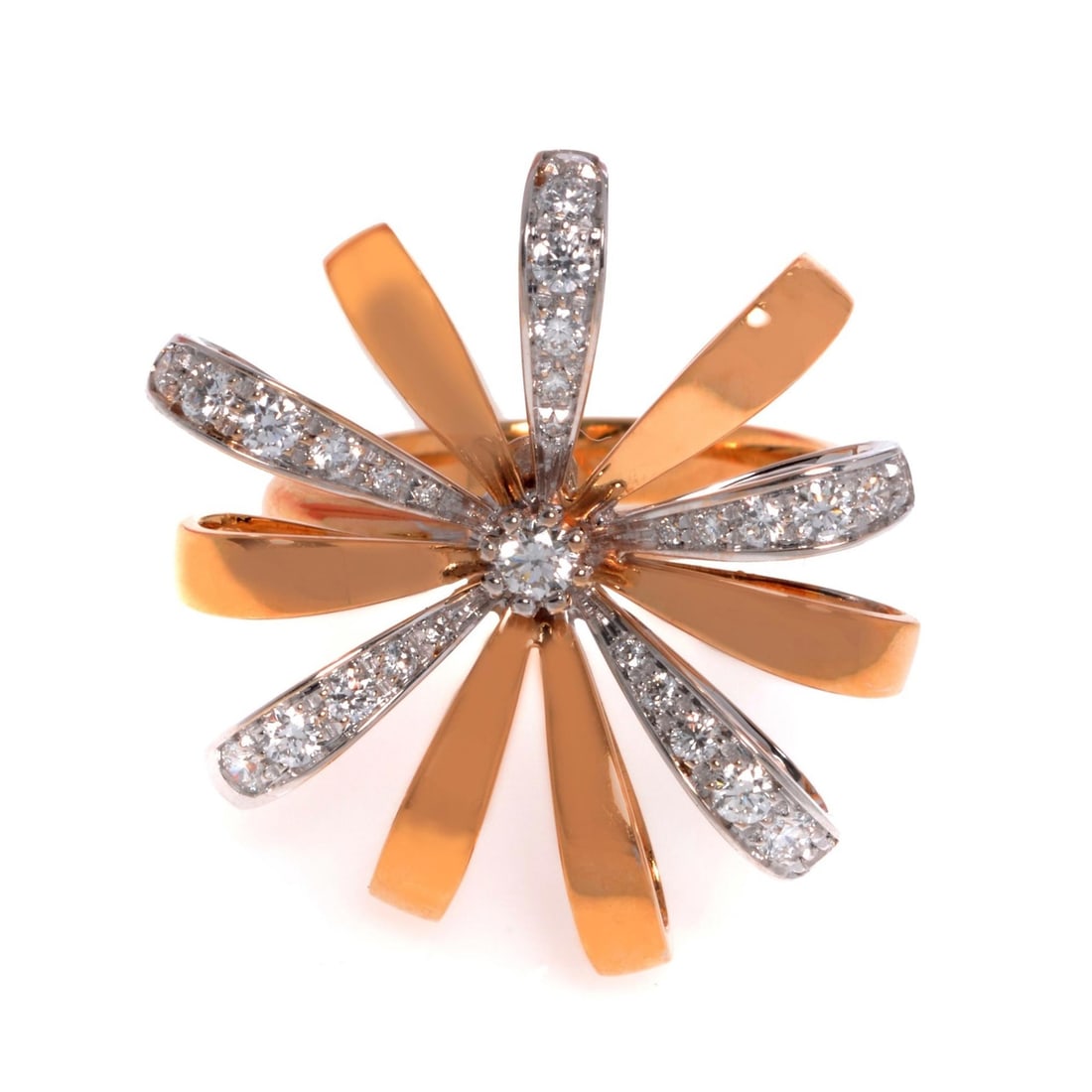 Luca Carati 18K Rose Gold Diamond Flower Cocktail Ring 0.59ct G VVS-VS Size 6.5: Luca Carati 18K Rose Gold Diamond Flower Cocktail Ring 0.59ct G VVS-VS Size 6.5 This stunning Luca Carati cocktail ring is a perfect blend of elegance and luxury, crafted in 18K rose gold with white g