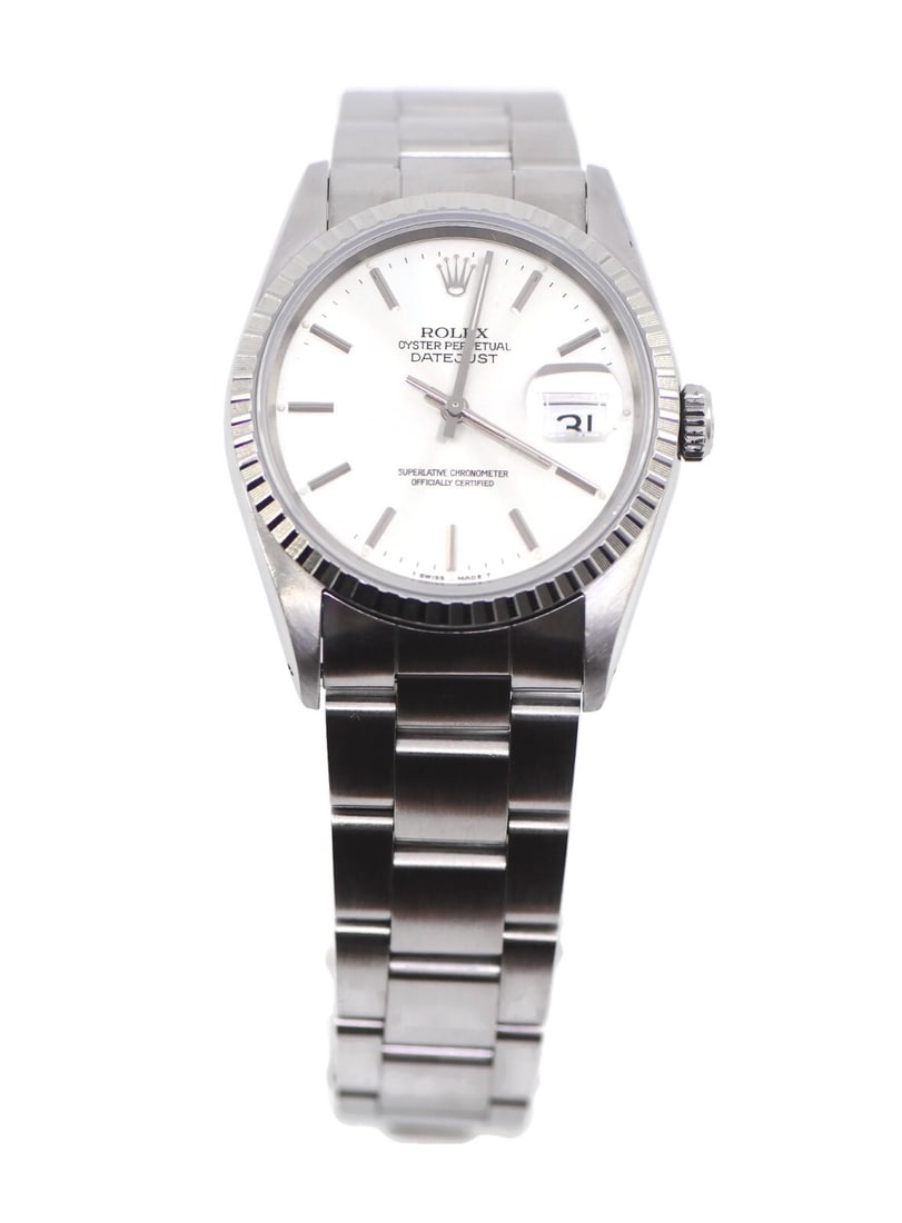 Rolex Datejust 16220 IBM Award Stainless Steel Automatic Watch: Rolex Datejust 16220 IBM Award Stainless Steel Automatic Watch This Rolex Datejust wristwatch, model 16220, showcases a classic design in stainless steel with a striking silver dial. The watch is powe