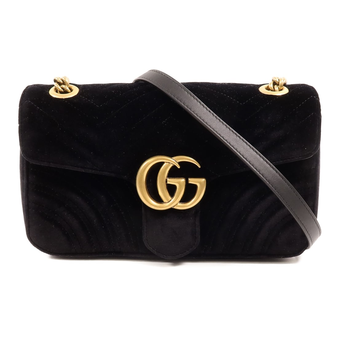 Gucci GG Marmont velvet shoulder bag model 443497 black: Gucci GG Marmont velvet shoulder bag model 443497 black Gucci Marmont chain shoulder bag in black velvet with a black frame color and hook button closure. This women's shoulder bag is made in Italy an