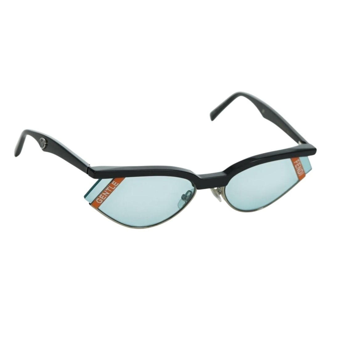 FENDI Gray Plastic Sunglasses with Case and Dust Bag: FENDI Gray Plastic Sunglasses with Case and Dust Bag Authentic FENDI women's gray plastic sunglasses made in Italy. Includes a dust bag and sunglass case. Condition is AB, described as very good, with