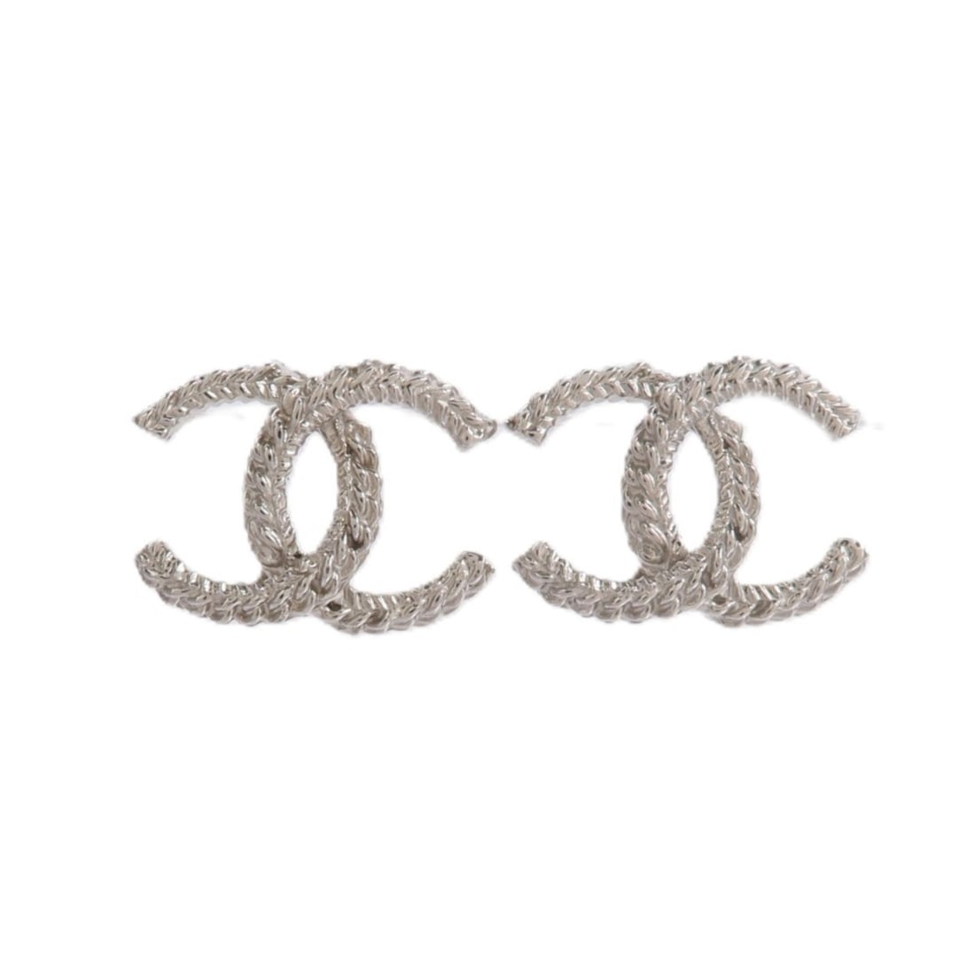 Silver Metal CC Earrings by CHANEL with Box: Silver Metal CC Earrings by CHANEL with Box CHANEL CC earrings in silver-tone metal, presented in very good AB condition. The listing includes a storage box and notes date code B13K. Size is 13 mm x 1