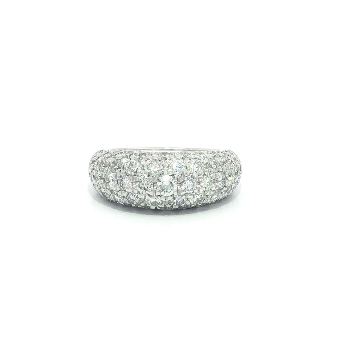Platinum 2ctw Pave Diamond Domed Band Ring 5.5: Platinum 2ctw Pave Diamond Domed Band Ring 5.5 This exquisite domed band ring showcases a stunning array of natural, genuine diamonds. Set in solid platinum, the ring features a total carat weight of 