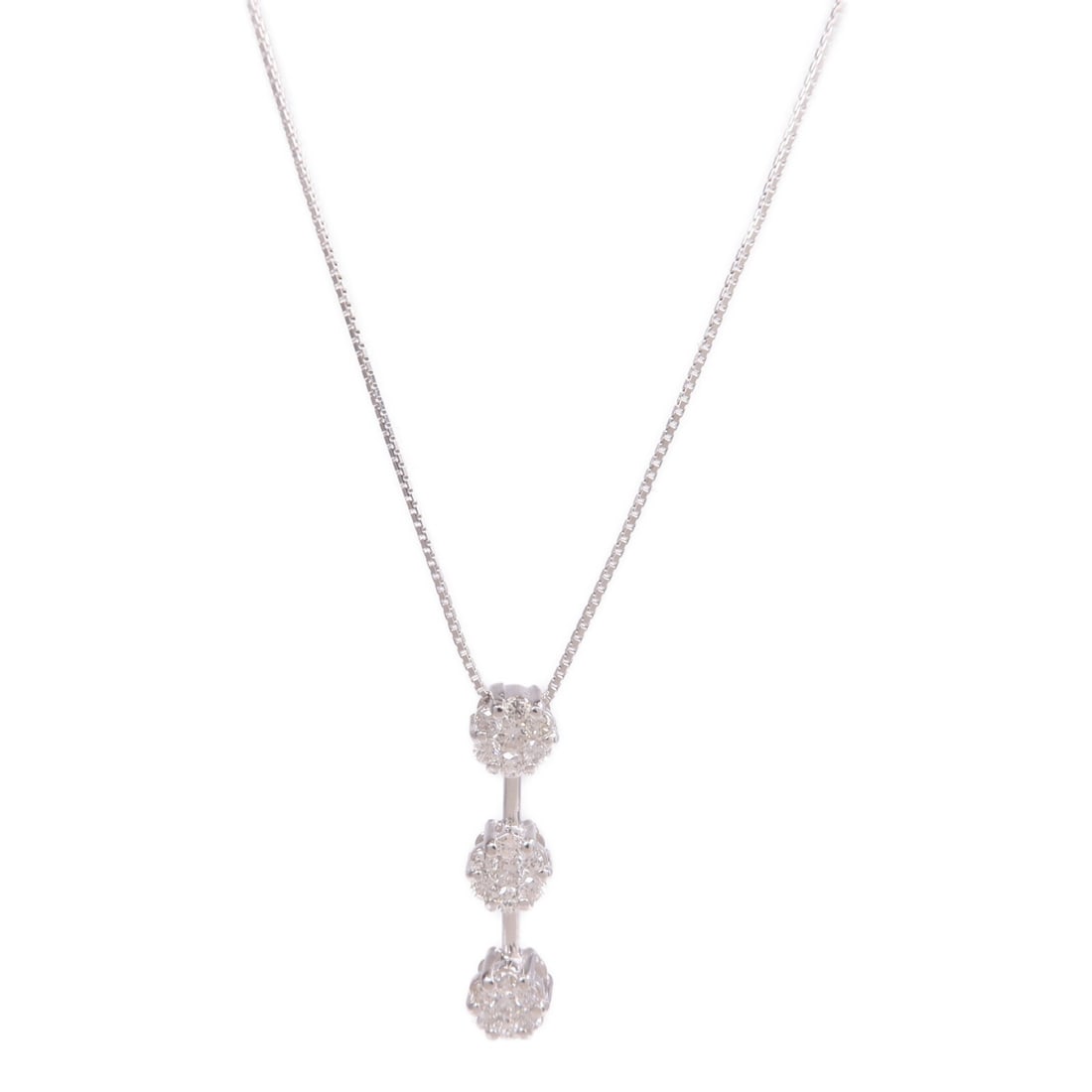 18K White Gold Diamond Necklace for Women: 18K White Gold Diamond Necklace for Women Diamond necklace in 18K white gold (K18WG) with a clear finish and diamond main stone. The piece is designed for women and is listed in very good AB condition