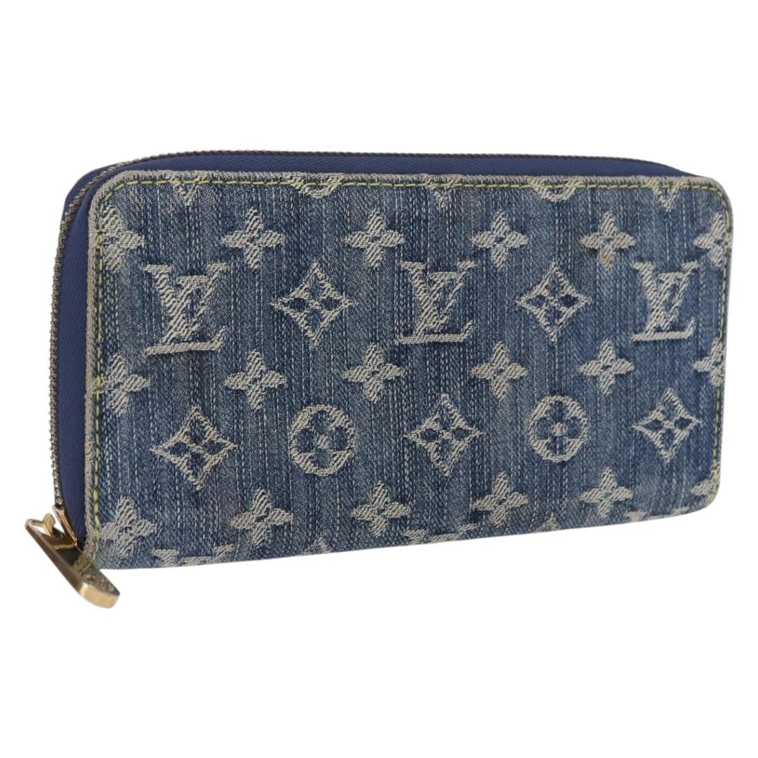 Louis Vuitton M95342 Zippy Wallet Blue Monogram Denim Canvas: Louis Vuitton M95342 Zippy Wallet Blue Monogram Denim Canvas Louis Vuitton Monogram Denim Zippy Wallet in blue monogram denim canvas. This women's wallet is made in Spain and includes the dust bag and