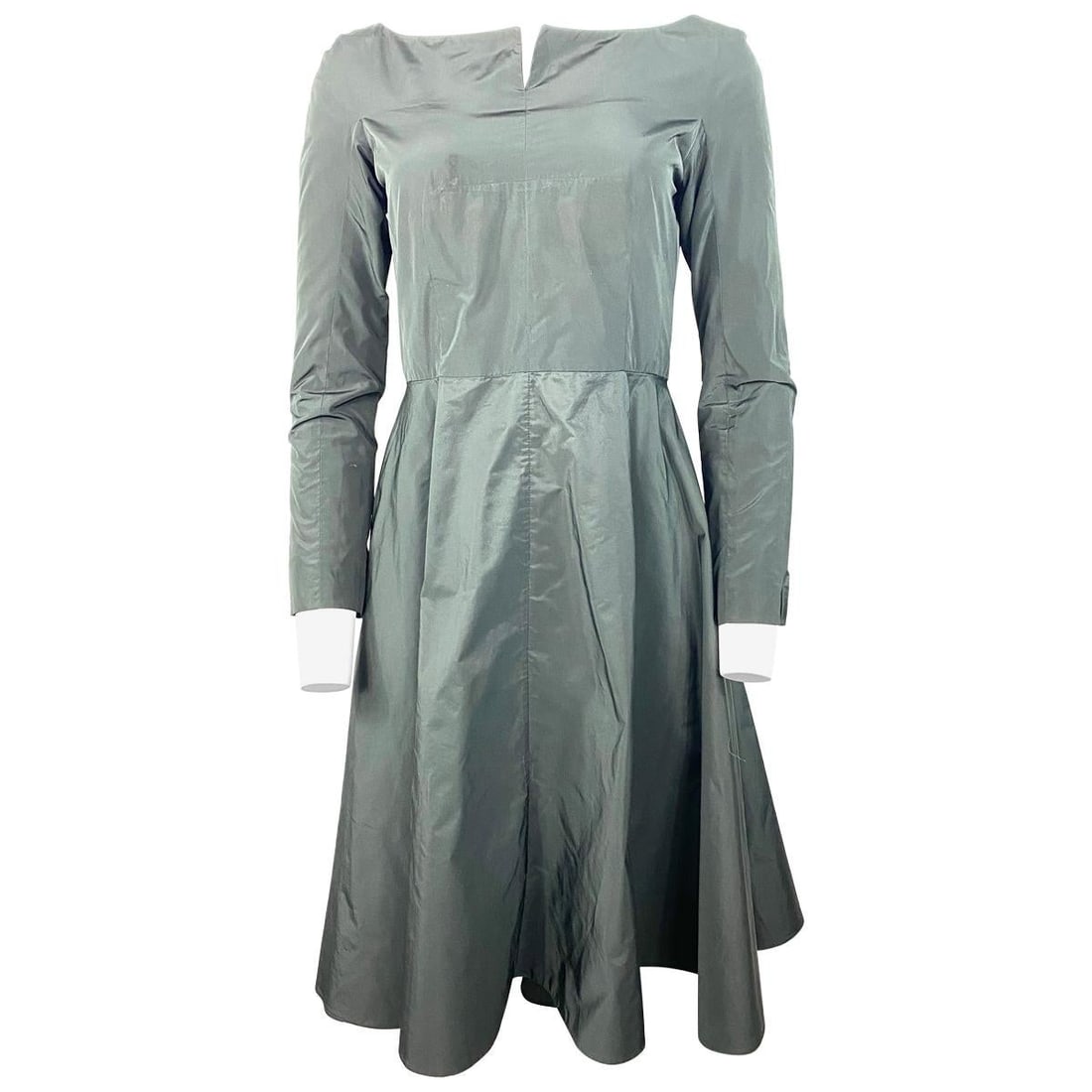 Carven Size 38 Black Long Sleeve Midi Dress Polyester: Carven Size 38 Black Long Sleeve Midi Dress Polyester Vintage Carven black mid-length dress with a clean, tailored silhouette. This late 20th century piece features long sleeves with slits, a hem that