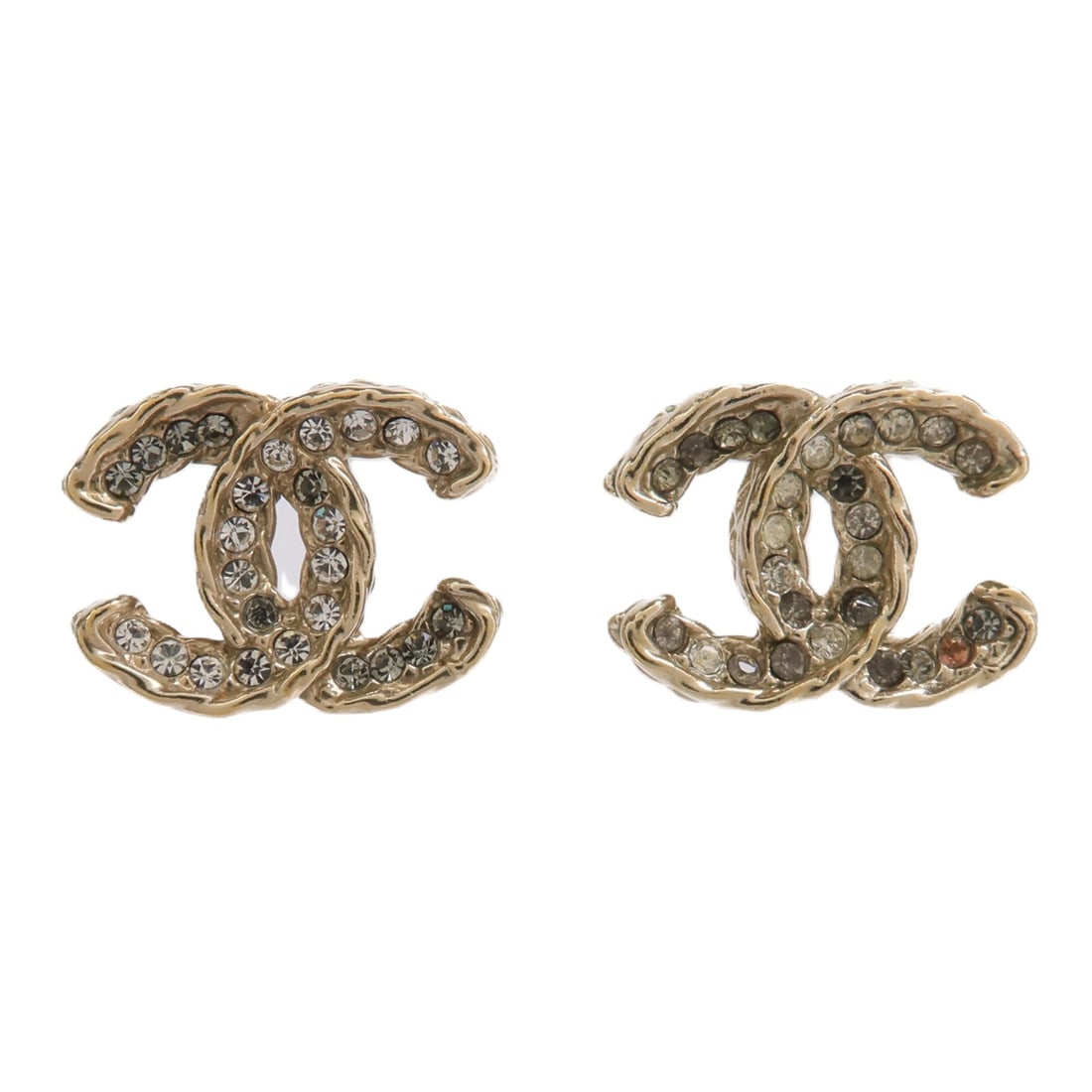 CHANEL CC Metal Earrings Gold Tone Clear Light Gold: CHANEL CC Metal Earrings Gold Tone Clear Light Gold CHANEL CC earrings in gold-tone metal with clear and light gold accents. The item is in reasonable wear and tear condition and comes with no accesso