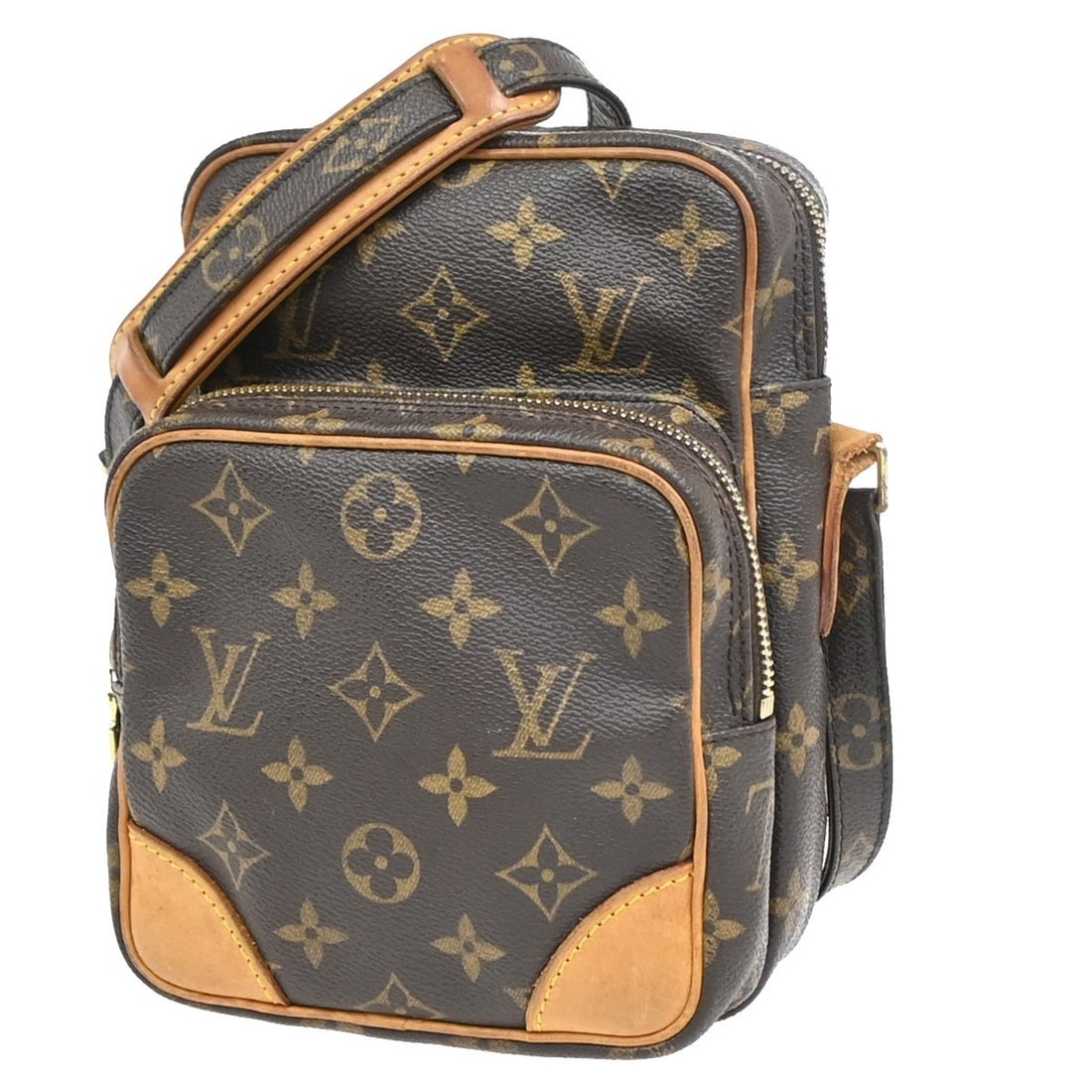 Louis Vuitton Amazone Monogram Canvas Crossbody Bag Brown: Louis Vuitton Amazone Monogram Canvas Crossbody Bag Brown Louis Vuitton Amazone Monogram bag in brown canvas, designed as a unisex style. Made in France, it measures 15 cm x 21.5 cm x 9 cm. The item i