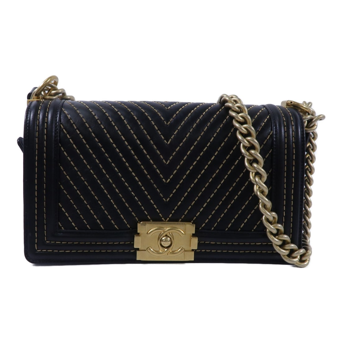 Chanel Boy 25 Chain Shoulder Bag Black Lambskin CC GHW: Chanel Boy 25 Chain Shoulder Bag Black Lambskin CC GHW A CHANEL Boy 25 chain shoulder bag in black lambskin leather with gold-tone hardware. It features a flap pocket and an adjustable shoulder strap.